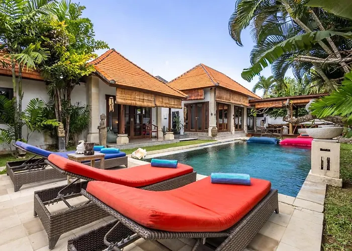 Villa Spacious 3br With Large Pool In Seminyak