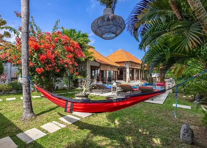 Spacious 3br With Large Pool In Villa