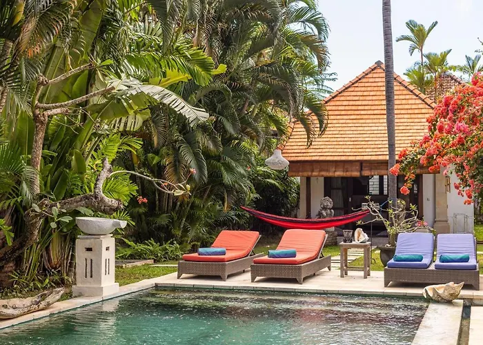 Spacious 3br With Large Pool In Villa